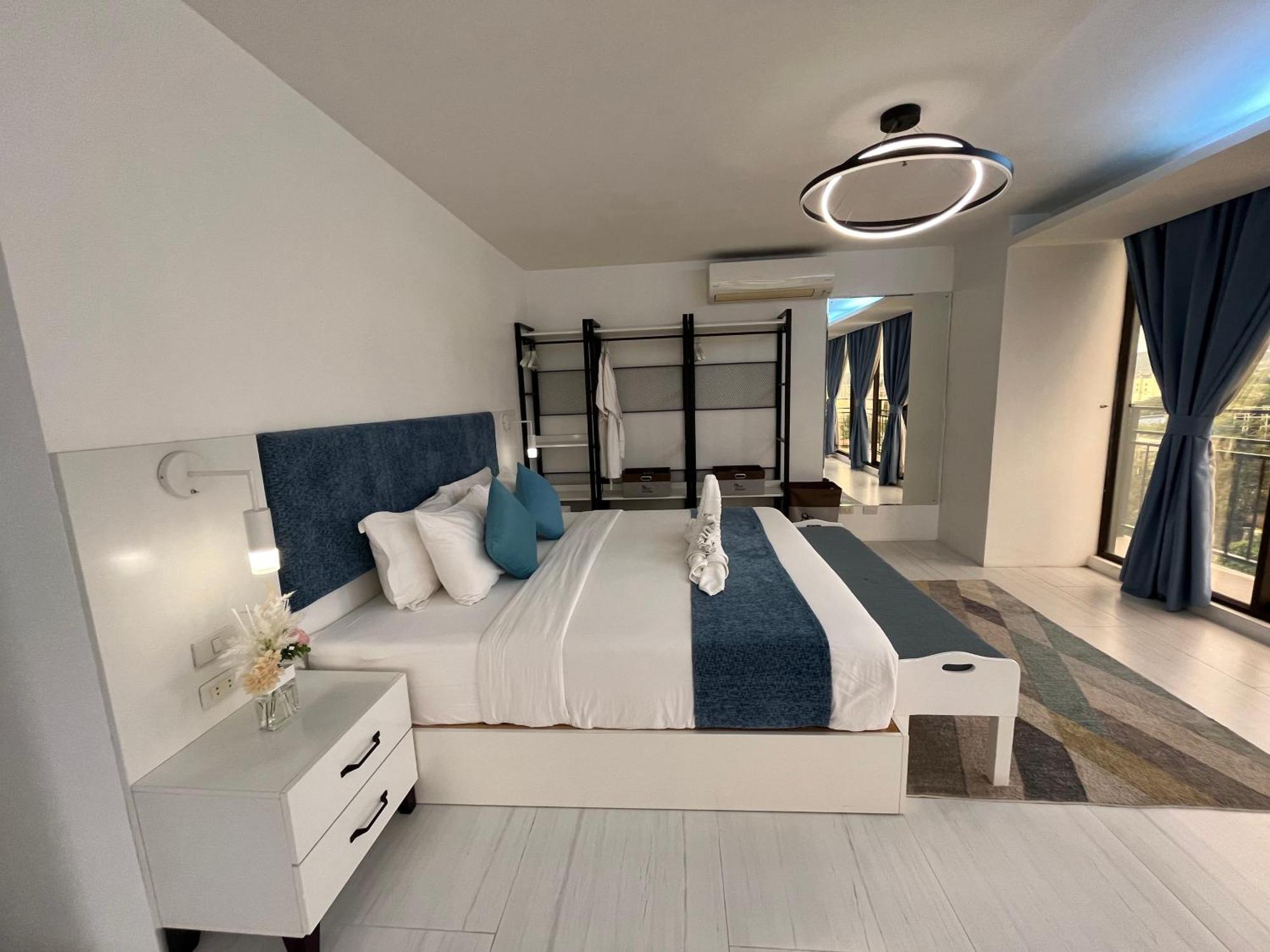88Th Avenue Aparthotel Cebu Rom bilde